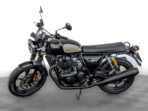 2026 Royal Enfield Interceptor 650, чёрный, 703000 рублей - вид 4
