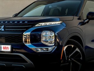 2022 Mitsubishi Outlander IV, синий, 3270000 рублей, вид 2