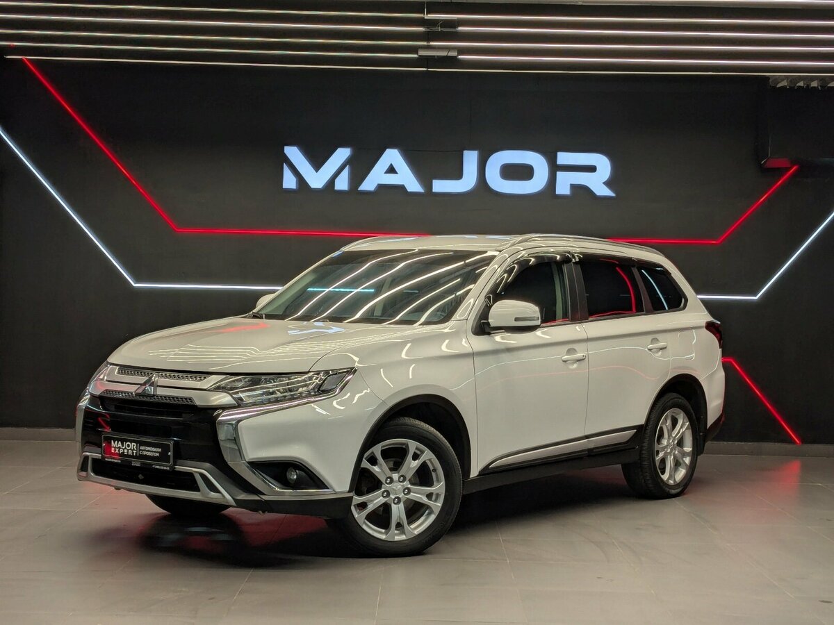 Открыть фотографии: Mitsubishi Outlander III Рестайлинг 3