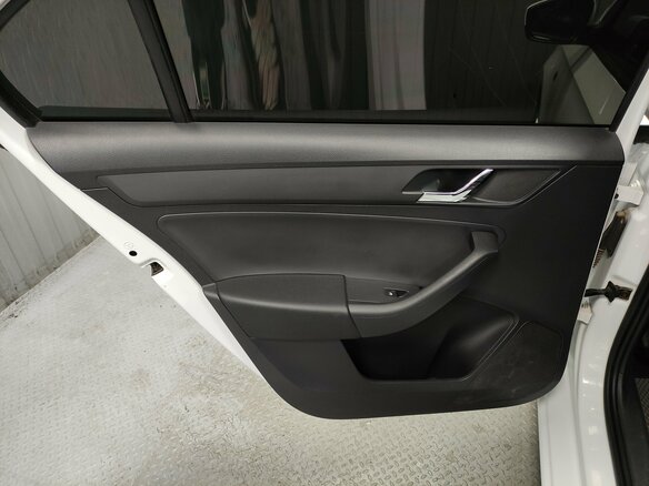 2017 Skoda Rapid I Рестайлинг, белый, 990000 рублей - вид 14