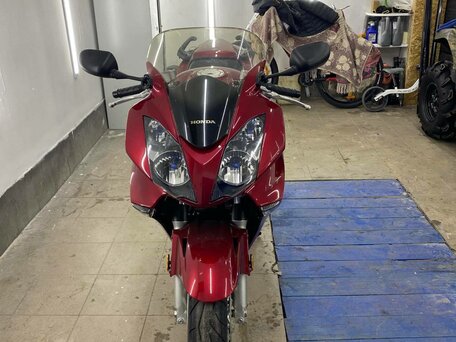 2007 Honda VFR 800, пурпурный, 597922 рублей, вид 5