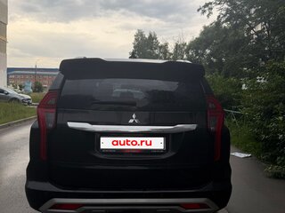 2022 Mitsubishi Montero Sport III Рестайлинг, чёрный, 4500000 рублей, вид 4