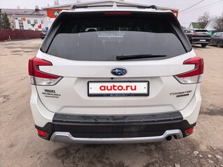 2021 Subaru Forester V, белый, 3900000 рублей, вид 4