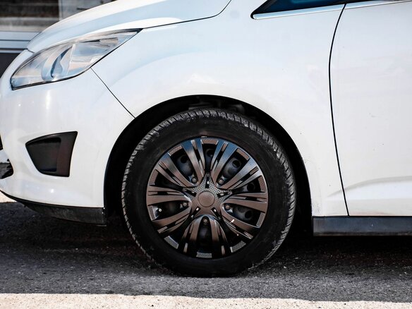 2011 Ford C-MAX II, белый, 670000 рублей - вид 8
