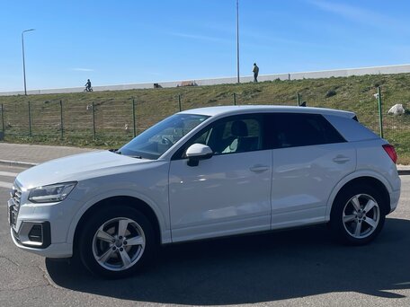 2019 Audi Q2 35 TFSI I, белый, 1810000 рублей, вид 4