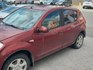 2010 Renault Sandero I, красный, 399999 рублей, вид 3