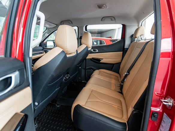 2026 Changan Hunter Plus, красный, 4069900 рублей - вид 8