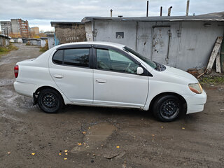 2002 Toyota Platz, белый, 290000 рублей, вид 4