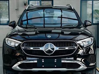 2026 Mercedes-Benz GLC 260 L II (X254), чёрный, 6750000 рублей, вид 2