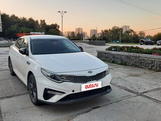 2019 Kia Optima IV Рестайлинг, белый, 1570000 рублей, вид 2