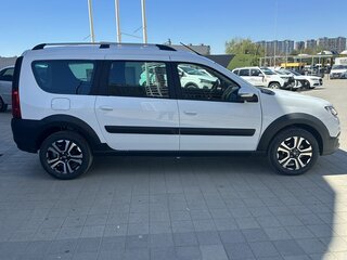 2026 Lada (ВАЗ) Largus Cross I Рестайлинг, белый, 2072000 рублей, вид 4