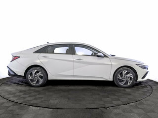 2024 Hyundai Elantra VII (CN7) Рестайлинг, белый, 2200000 рублей, вид 4