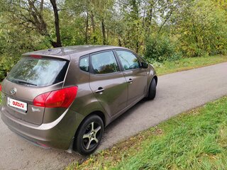 2012 Kia Venga 5-speed I, коричневый, 700000 рублей, вид 5