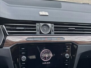 2019 Volkswagen Passat B8, серебристый, 2500000 рублей, вид 5