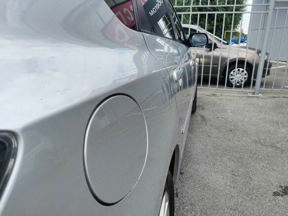 2007 Mazda 3 I (BK) Рестайлинг, серебристый, 535000 рублей - вид 10