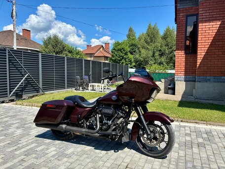 2021 Harley-Davidson Road Glide Special, красный, 1500000 рублей, вид 3