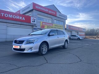 2010 Toyota Corolla Fielder X (E140, E150) Рестайлинг, серебристый, 930000 рублей, вид 1