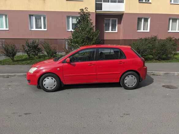 2005 Toyota Corolla IX (E120, E130) Рестайлинг, красный, 480000 рублей - вид 4