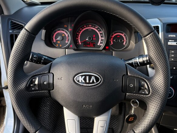 2011 Kia Ceed I Рестайлинг, белый, 700000 рублей - вид 6