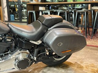 2021 Harley-Davidson Sport Glide, серый, 1700000 рублей, вид 4