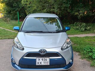 2017 Toyota Sienta II, серебристый, 1240000 рублей, вид 4