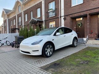 2022 Tesla Model Y Long Range Dual Motor I, белый, 4300000 рублей, вид 1