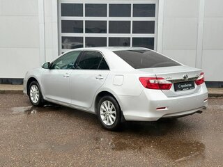 2013 Toyota Camry VII (XV50), серебристый, 1417000 рублей, вид 3