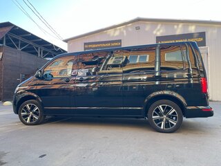2020 Volkswagen Multivan T6 Рестайлинг, чёрный, 5950000 рублей, вид 4