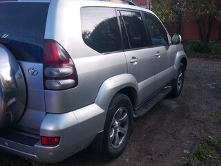 2004 Toyota Land Cruiser Prado 4-speed 120 Series, серебристый, 1650000 рублей, вид 2