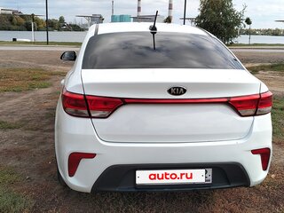 2017 Kia Rio IV, белый, 820000 рублей, вид 3