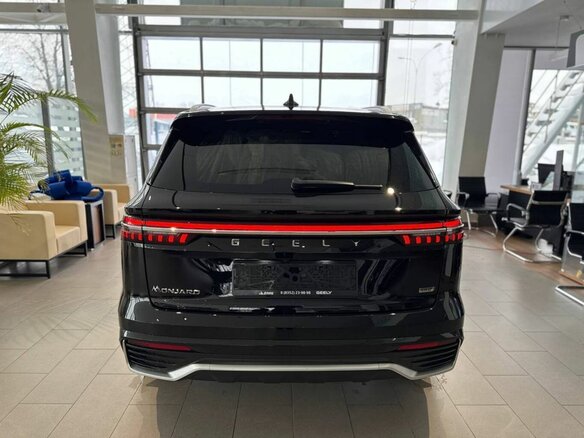 2025 Geely Monjaro I Рестайлинг, чёрный - вид 5