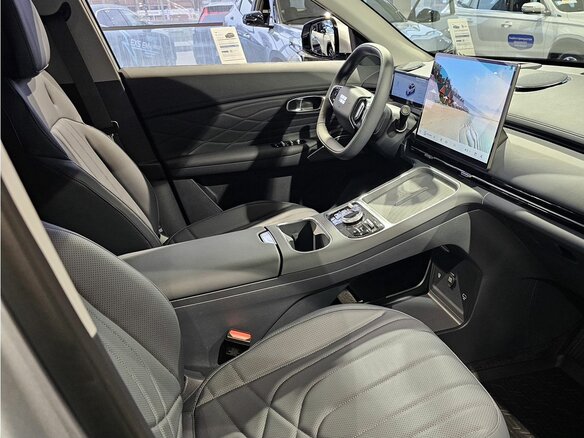 2026 Geely EX5 Гибрид EM-i, серебристый - вид 13