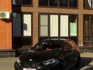 2022 BMW 1 серии M135i xDrive III (F40), чёрный, 4100000 рублей, вид 1