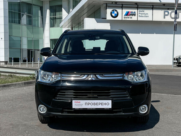 2013 Mitsubishi Outlander III, чёрный - вид 1