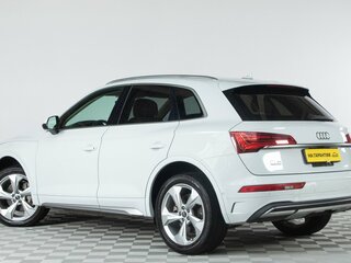 2021 Audi Q5 45 TFSI II (FY) Рестайлинг, белый, 4939000 рублей, вид 5
