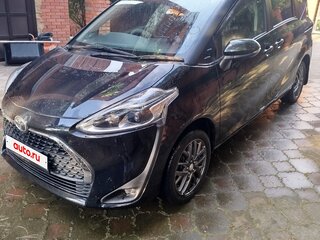2019 Toyota Sienta II Рестайлинг, чёрный, 1600000 рублей, вид 1