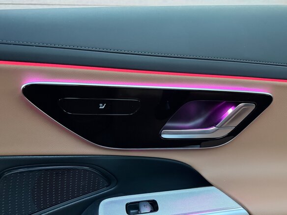 2024 Mercedes-Benz E-Класс 200 VI (W214, S214), коричневый, 6200000 рублей - вид 19