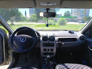 2010 Renault Logan I Рестайлинг, бежевый, 270000 рублей, вид 5