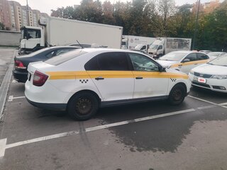 2016 Skoda Rapid I, белый, 290000 рублей, вид 3