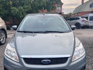 2010 Ford Focus II Рестайлинг, серый, 670000 рублей, вид 1