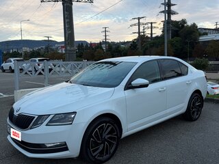 2018 Skoda Octavia III (A7) Рестайлинг, белый, 1500000 рублей, вид 1