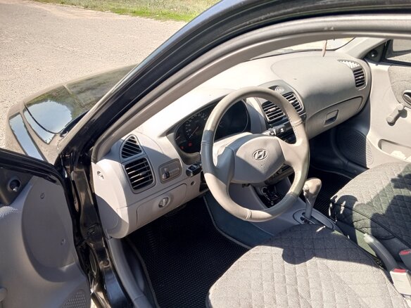 2008 Hyundai Accent ТагАЗ II, чёрный, 600000 рублей - вид 8