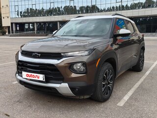 2021 Chevrolet TrailBlazer III, коричневый, 1950000 рублей, вид 1