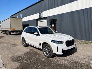 2024 BMW X5 40i IV (G05/G18) Рестайлинг, белый, 9490000 рублей, вид 4