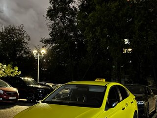 2021 Hyundai Solaris II Рестайлинг, жёлтый, 1650000 рублей, вид 3