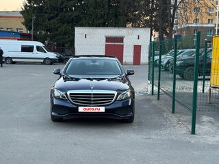 2017 Mercedes-Benz E-Класс 220 d V (W213, S213, C238), синий, 2550000 рублей, вид 4