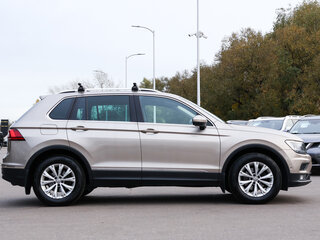 2017 Volkswagen Tiguan II, бежевый, 1878000 рублей, вид 4