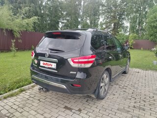 2015 Nissan Pathfinder IV, чёрный, 1410000 рублей, вид 3