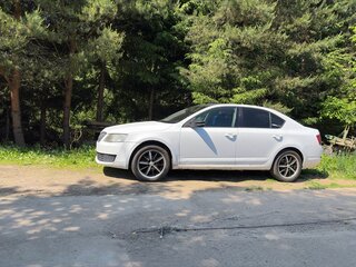2014 Skoda Octavia III (A7), белый, 520000 рублей, вид 4