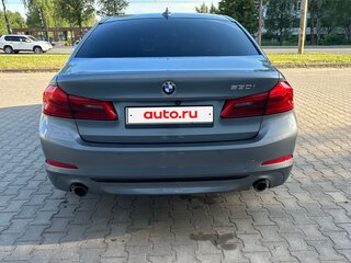 2019 BMW 5 серии 530i VII (G30/G31/G38), серый, 3000000 рублей, вид 5